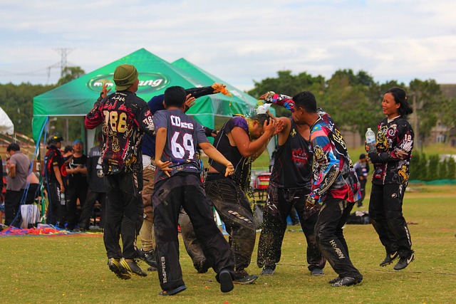 津媒：国足队内氛围之积极达到新高，凝聚力得到了空前提升.