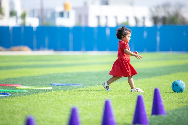 中国体育代表团在北京冬残奥会上展现精神与实力.